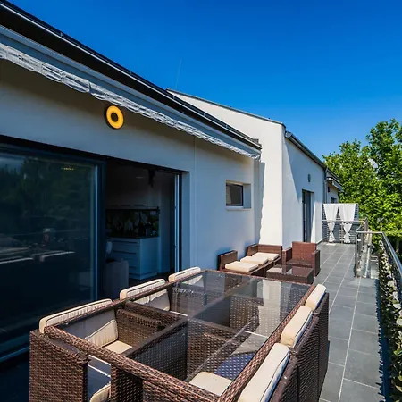 Ah-premium Rooftop * Zamárdi